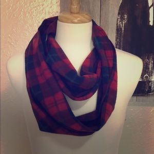 Old Navy Flannel Print Scarf